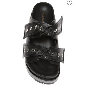 ALEXANDER MCQUEEN
HIGH-PLATFORM SLIDES size 7